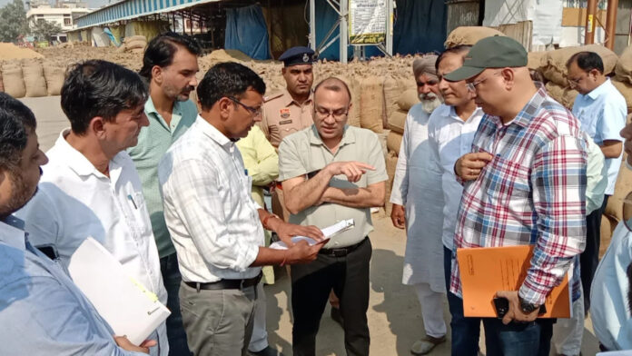 Deputy Commissioner Dr. Vivek Bharti Inspects Ratia Grain Market