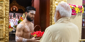 PM Modi Completes 25 Years in Public Life, Offers Prayers at Shri Vinayaka Temple