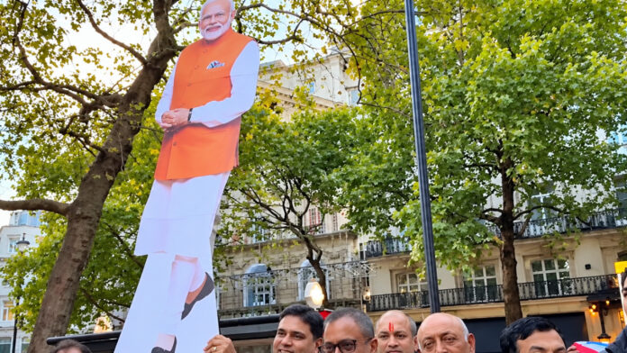 From America to Britain: Voices Rise in Support of PM Modi, Protests Against CJP Draw Attention
