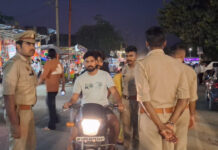 Police Step Up Security at Hapur’s Famous Cave Temple in Sapanawat