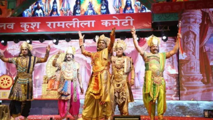 Ram’s Exile Scene Brings Devotees To Tears; Union Minister Jual Oram Plays Nishad Ra Ram’s Exile Scene Brings Devotees To Tears; Union Minister Jual Oram Plays Nishad Ra