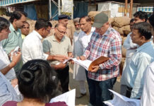 Ratia Deputy Commissioner Vivek Bharti Inspects Grain Market, Directs Officials to Speed Up Paddy Lifting