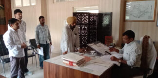 SDM Hears Public Grievances at Samadhan Camp, Directs Officials to Ensure Swift Action