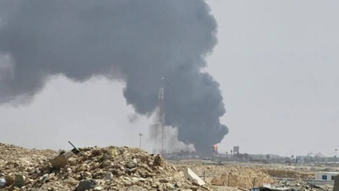 Houthis attack two airports in Saudi Arabia, killing three; 82 targets destroyed in retaliation