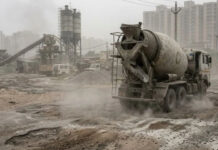 RMC Plant Dust and Damaged Roads Raise Concerns in Noida’s Bisrakh Area