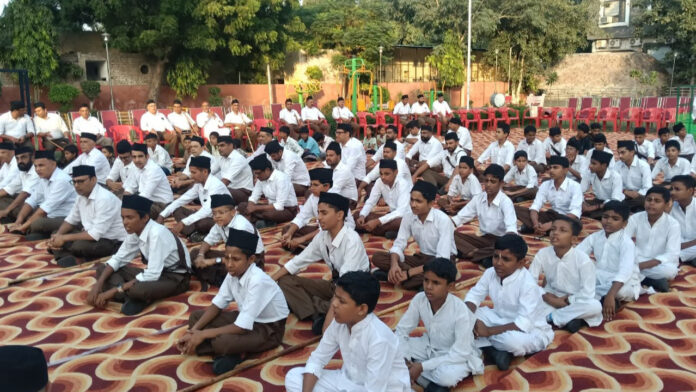 RSS Volunteers Hold Vijayadashami Processions with Traditional Band Music in Hisar