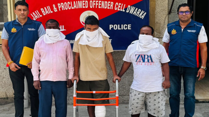 Secret Tip-Off Leads Dwarka Police to Three Proclaimed Offenders Hiding in Mahavir Enclave