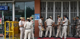 Security ‘Red Alert’ in the Capital! 11 Metro Gates Closed; Strict Measures on Roads