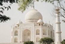 Visit Agra for 2 days, don't forget to visit these places apart from Taj Mahal