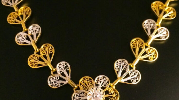Gold Price Today: Gold Gets Cheaper, Check the Latest Rates in Your City