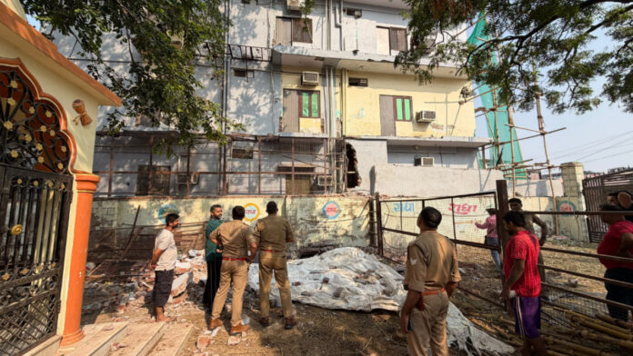 Woman Worker Dies After Guesthouse Balcony Collapses in Vrindavan, Two Labourers Fall